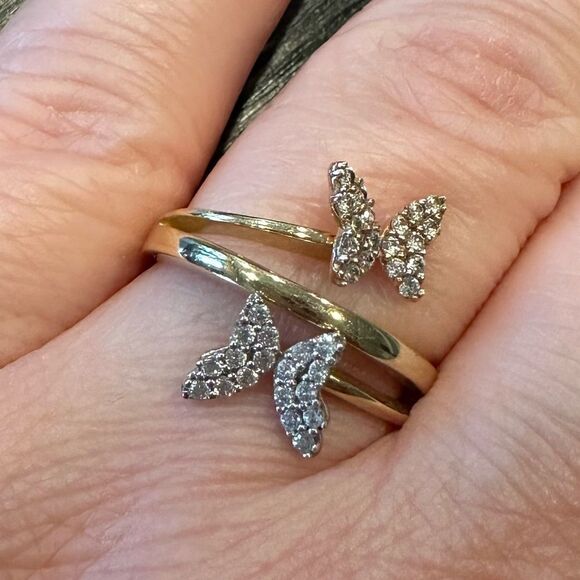 Butterfly gold ring with CZ - Picture 1 of 10